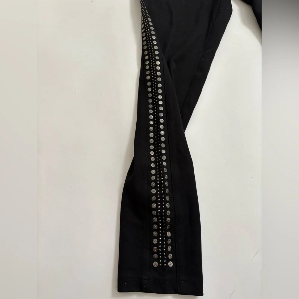 LISETTE studded leggings